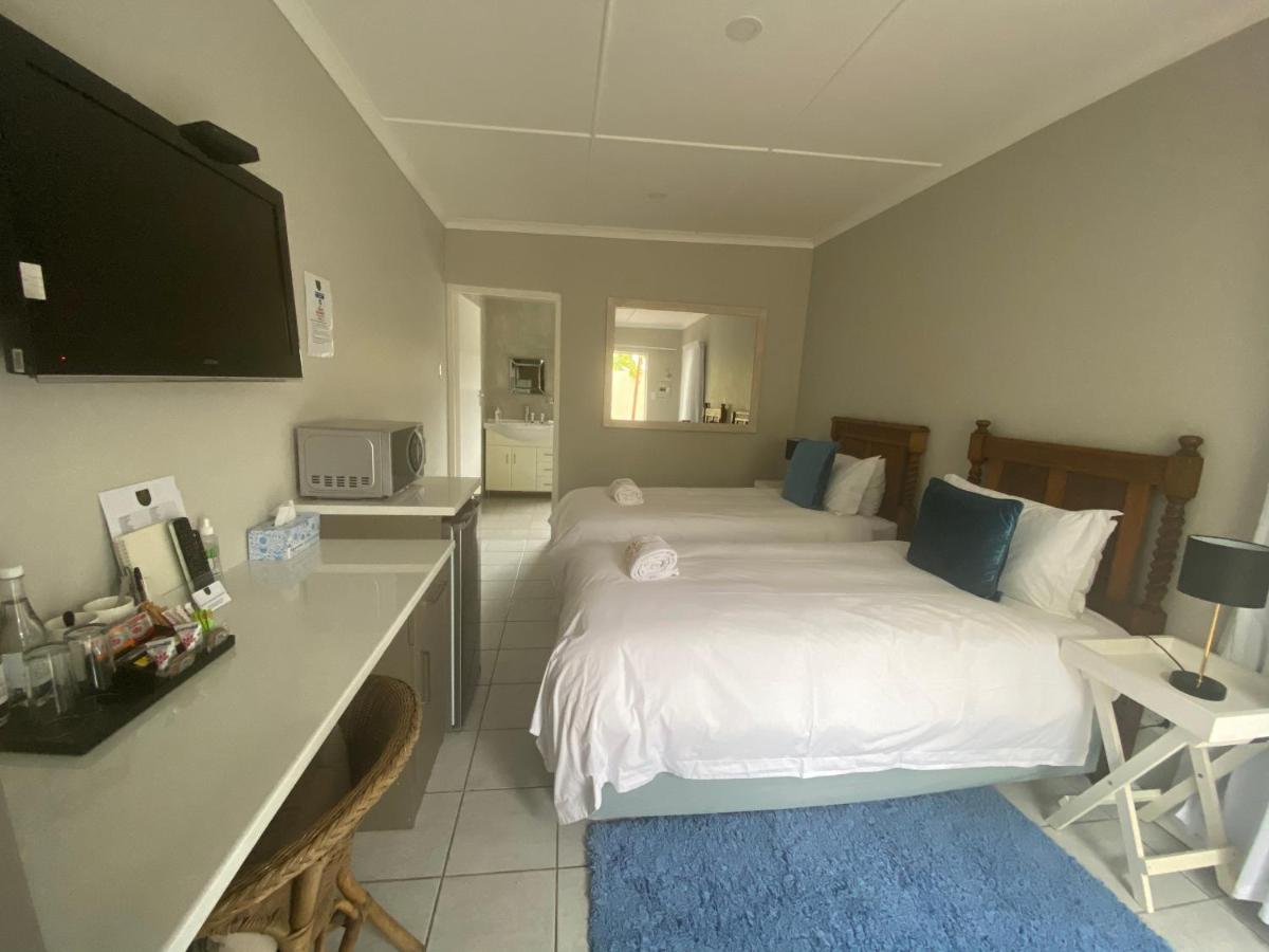 Busa Guest House East London Buitenkant foto