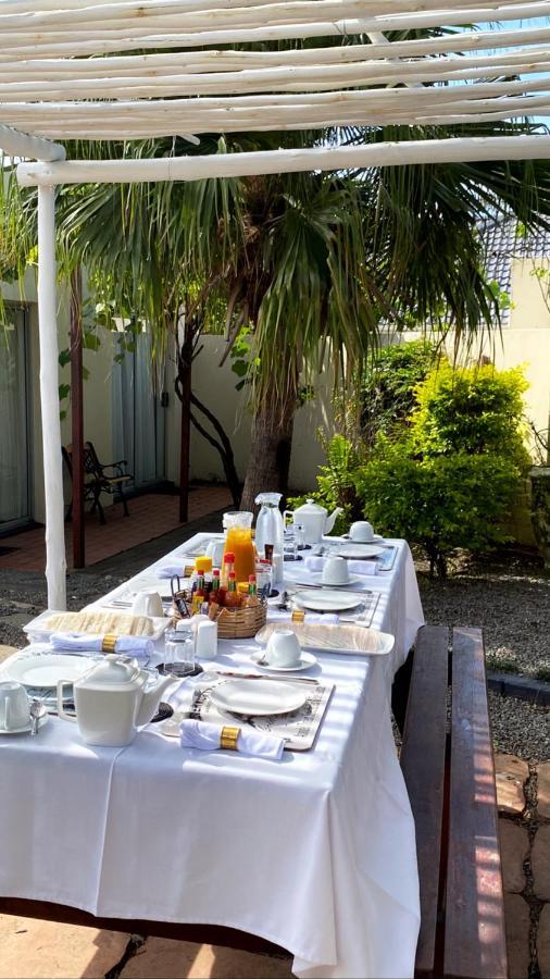 Busa Guest House East London Buitenkant foto